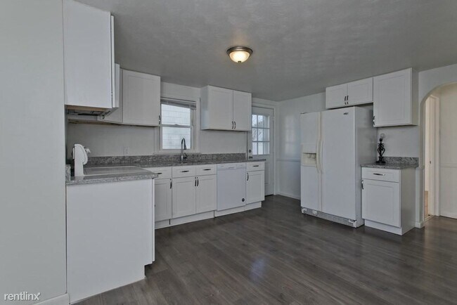 Foto del edificio - 3 br, 1 bath House - 1423 Worcester St