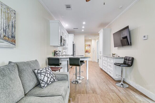 Building Photo - 1208 26th St