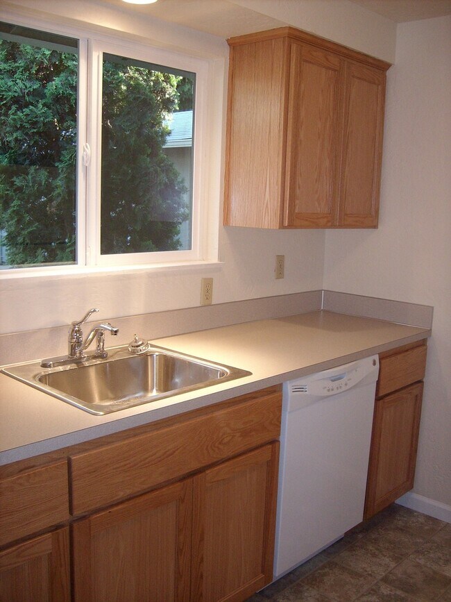 Building Photo - clpa05