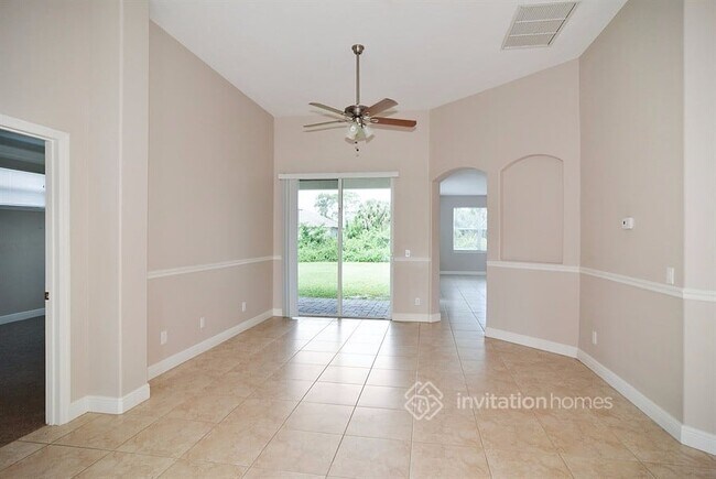 Foto del edificio - 3980 SW Hablow St
