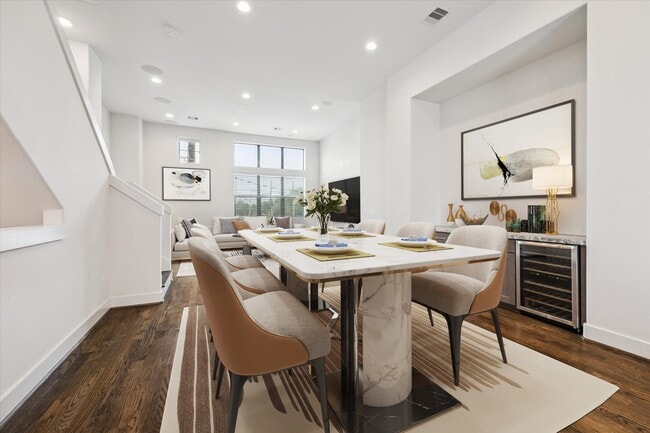 Foto del edificio - 1120 Ennis St