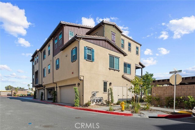 Building Photo - 1613 Holly Leaf Wy
