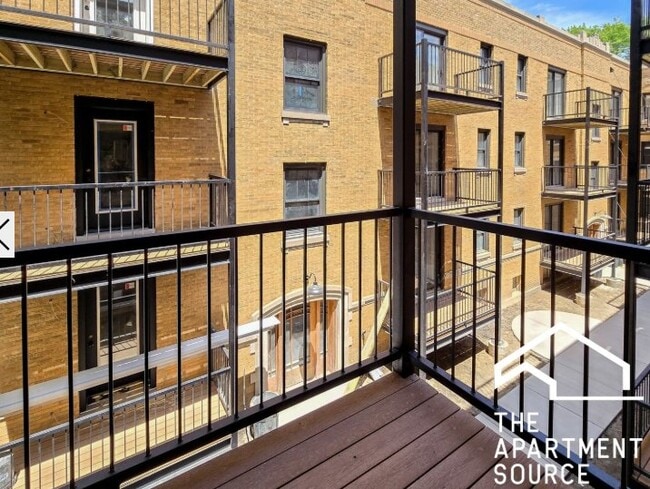 Photo - 2243 N Bissell St Apartment