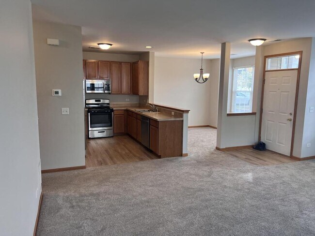 Foto del edificio - 5111 Freeport Ct