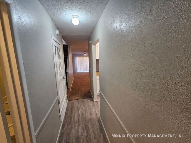 Building Photo - 1604 Yonkers-C