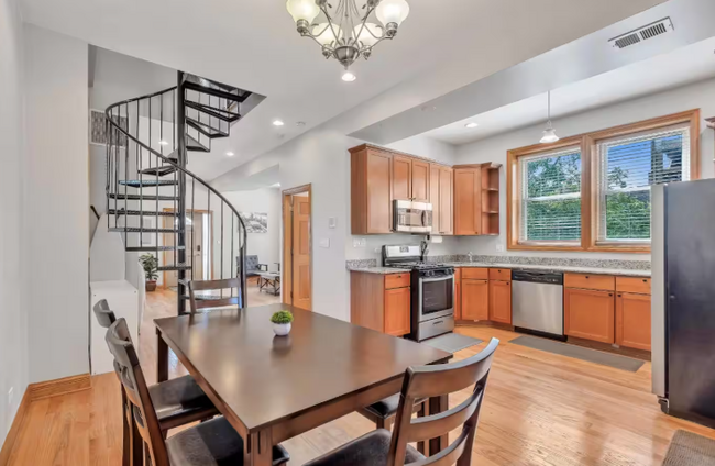 Living room and Kitchen - 1353 S California Ave