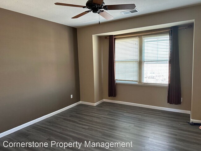Building Photo - 4 br, 2.5 bath House - 2691 Hutchings Drive