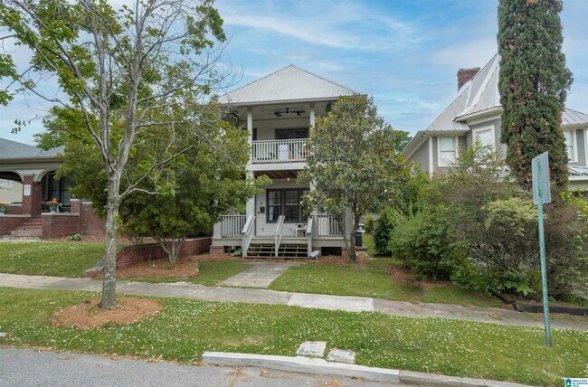 Foto del edificio - 3713 6th Ave S