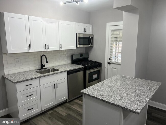 Foto del edificio - 7331 Berkshire Rd