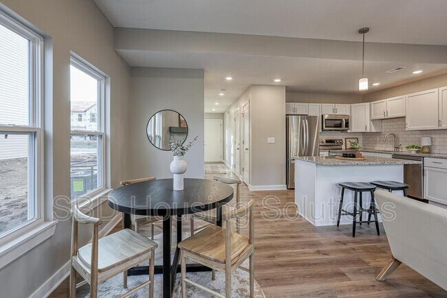 Foto del edificio - 2917 S Harvard Ave