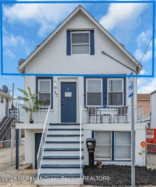 Foto del edificio - 115 Blaine Ave