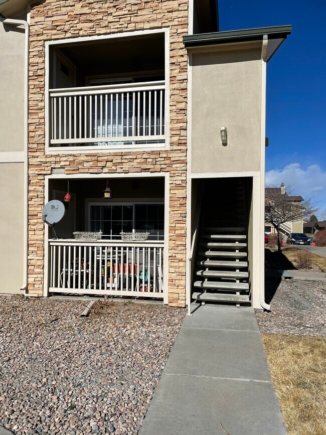 Building Photo - 10120 E Carolina Dr
