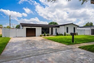 Building Photo - 9241 SW 55th St