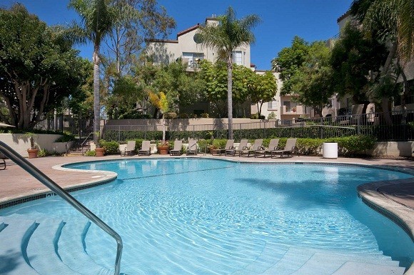 Foto principal - 7077 Alvern St