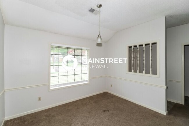 Foto del edificio - 3 Bedroom Pet-Friendly Home in Memphis, TN with Main Street Renewal