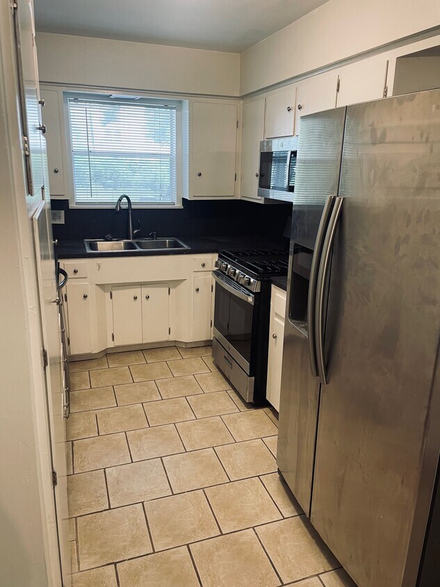 Foto principal - 2722 McDonald Rd
