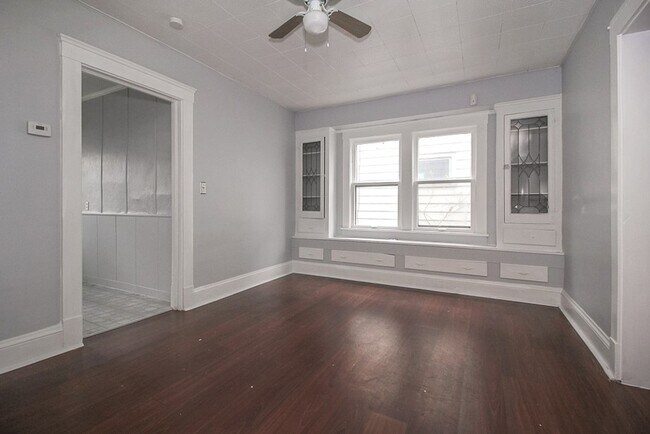 Building Photo - 1909 Treadway Ave