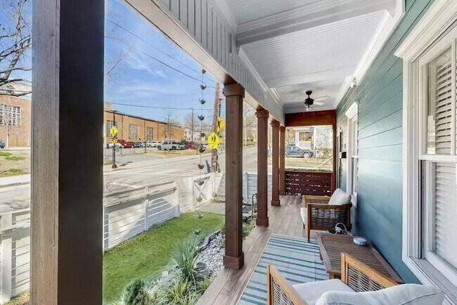 Foto del edificio - 153 Randolph St NE