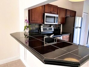Building Photo - 10323 Boca Bend W
