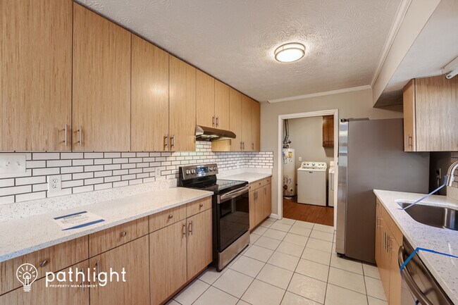 Foto del edificio - 1765 Berkshire Ct, Snellville, GA, 30078