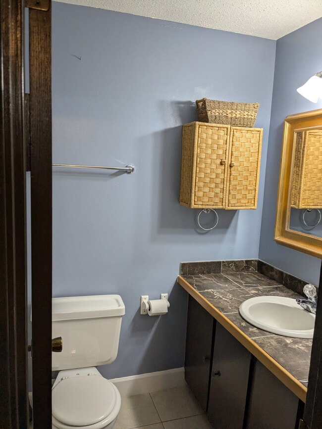 Foto del edificio - 2707 Valmont Rd