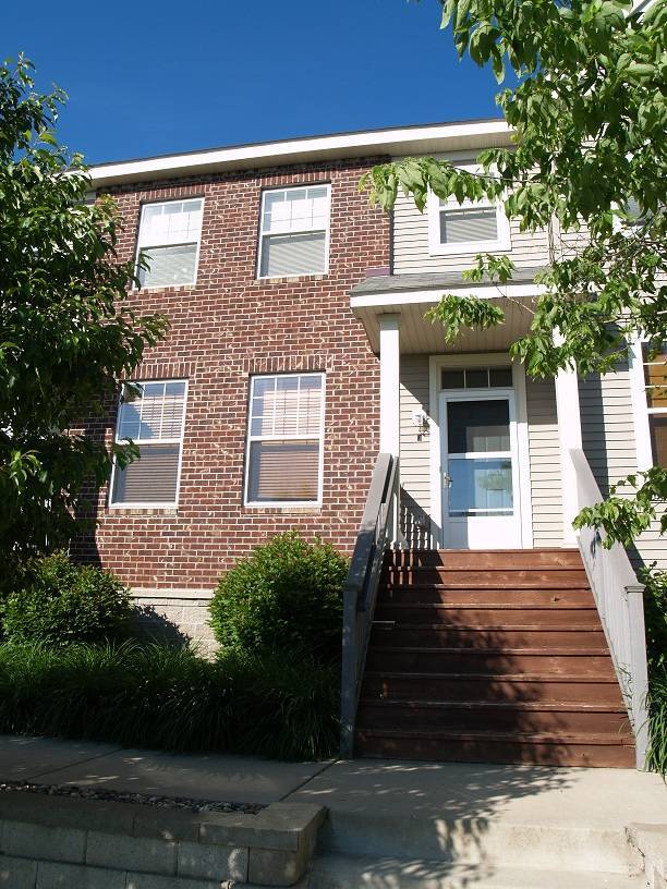 11327 Fergus St NE, Blaine, MN 55449 Townhome Rentals in Blaine MN