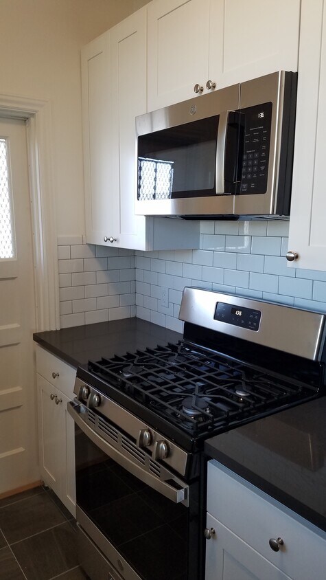 Foto principal - 875 25th Ave