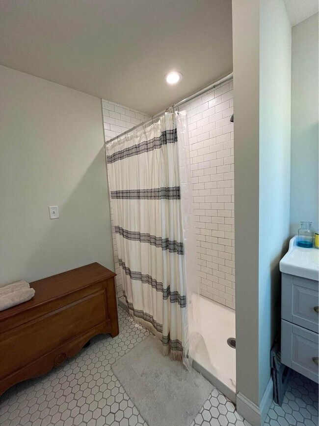 35 Edward St, Newburgh, NY 12550 Townhome Rentals in Newburgh NY