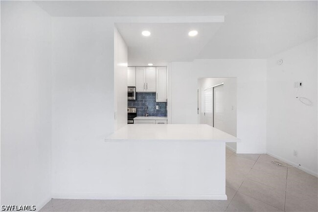 Building Photo - 167 N Collier Blvd