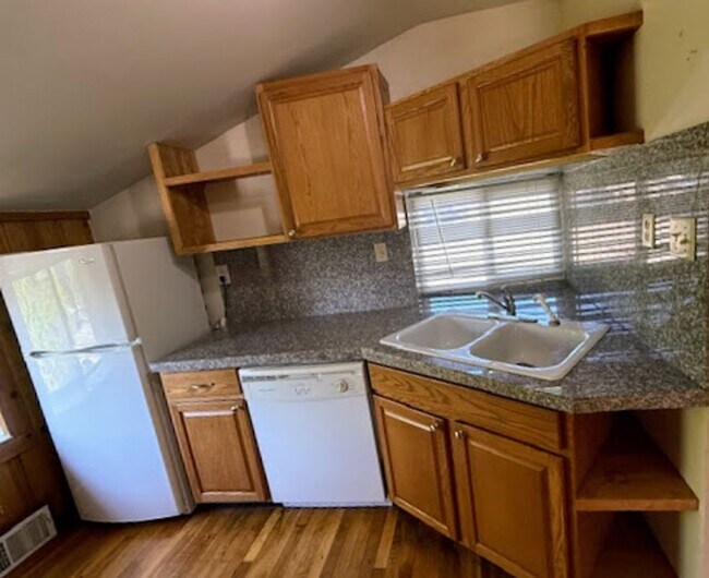 Foto del edificio - 1610 N Stewart St