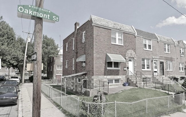 Foto del edificio - 4401 Oakmont St