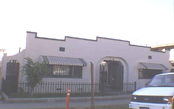 Foto del edificio - 1137 Hoffman Ave