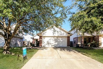 Building Photo - 1427 Oxberg Trail