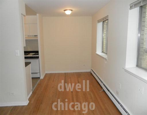 Foto del edificio - 455 W Wellington Ave