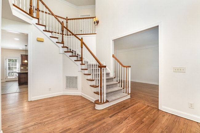 Building Photo - 14724 Murfield Ct