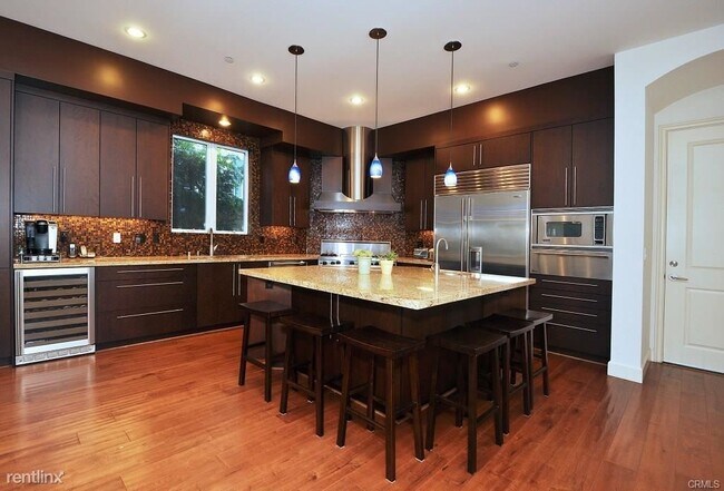 Building Photo - 5 br, 5.5 bath House - 207 S Redondo Ave