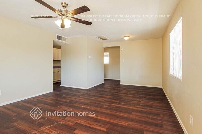 Foto del edificio - 2928 W San Juan Ave