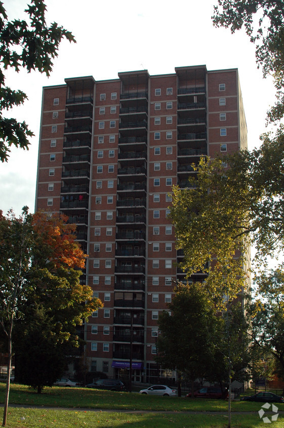 Foto del edificio - Fairhill Apartments