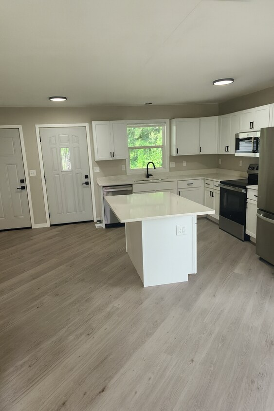 Foto principal - 2294 White Oak Trl