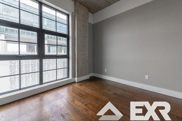Building Photo - 187 Kent Ave