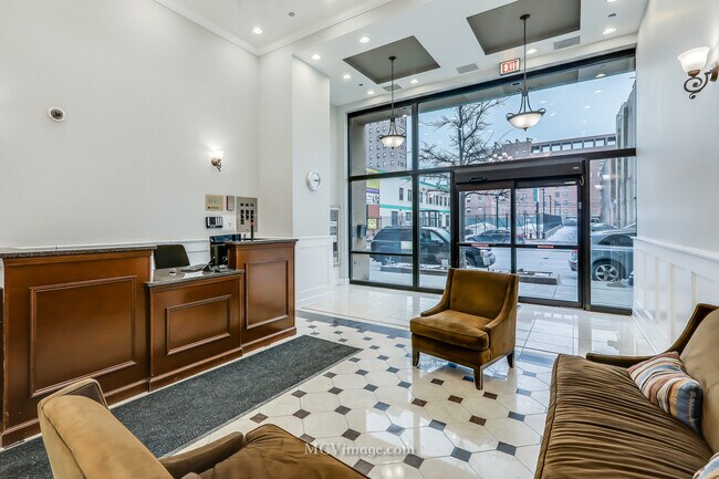 Building Photo - 1464 S Michigan Ave