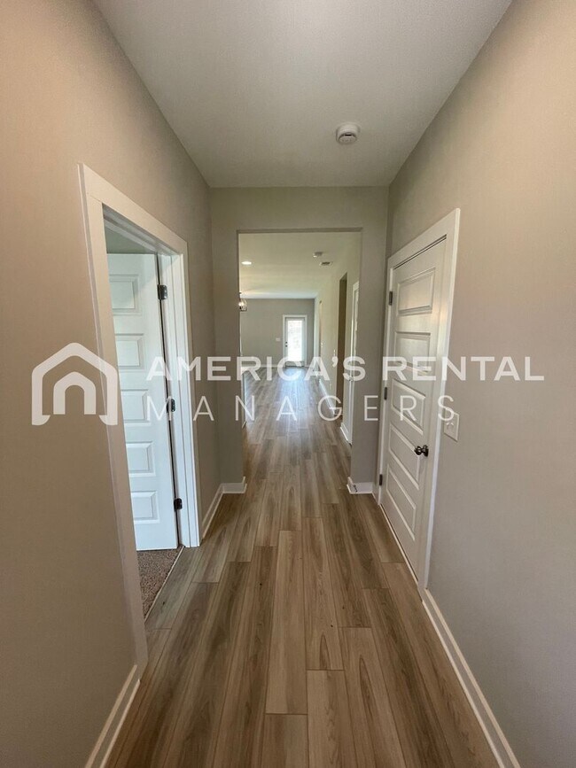 Building Photo - REDUCED PRICING!!! - Home for Rent in Tuscaloosa, AL!!! Available to view now!!!