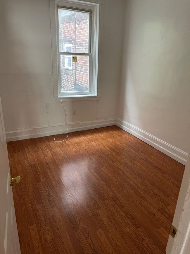 Building Photo - 331 S 52nd St