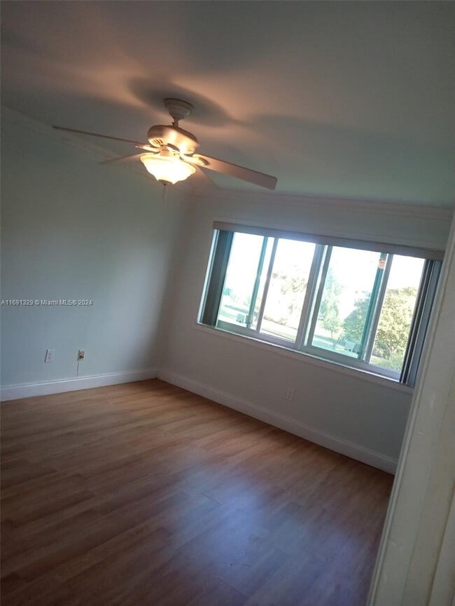 Building Photo - 14850 Naranja Lakes Blvd