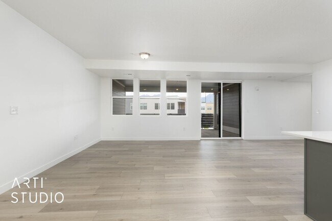 Foto del edificio - Modern Comfort in Midvale – 3 Bed, 2 Bath ...