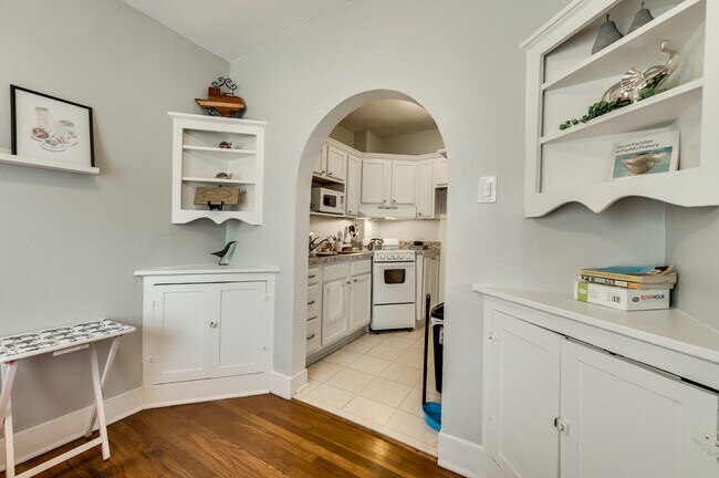 Foto del edificio - 5746 Vickery Blvd