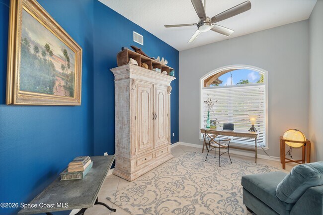 Building Photo - 2025 Sykes Creek Dr