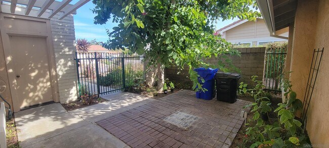 Building Photo - 1629 Caminito Barlovento