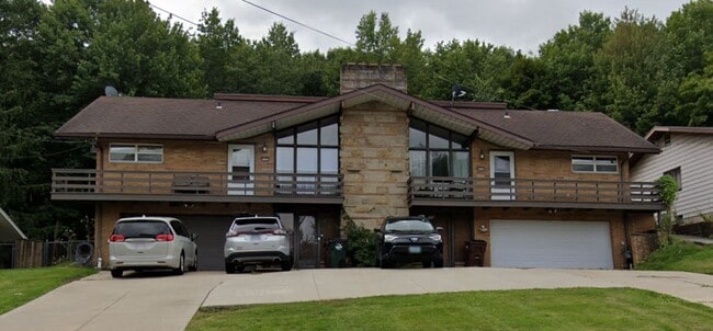 Building Photo - Ridgewood