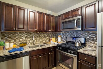 Model - Kitchen - Premier at Cherry Hill